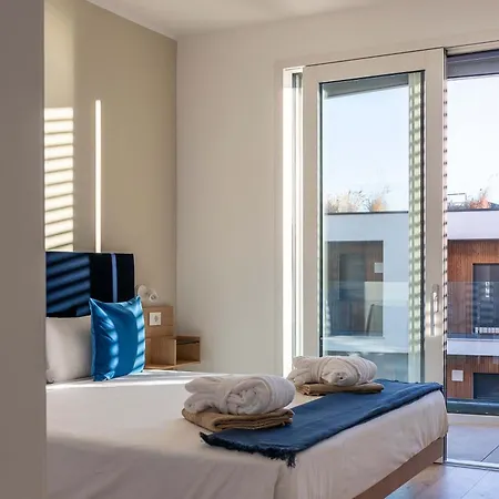 Serviced By De Charme Appartement *