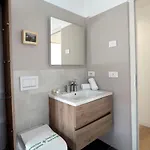 Apartman Serviced By De Charme Laveno