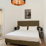 Serviced By De Charme Apartman *