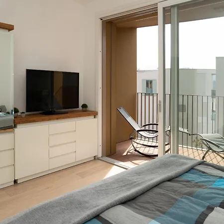 Serviced By De Charme Apartment *
