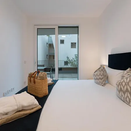 Serviced By De Charme Appartement *