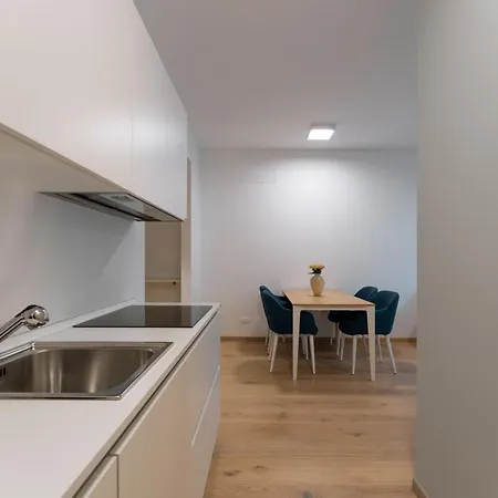 Serviced By De Charme * Laveno