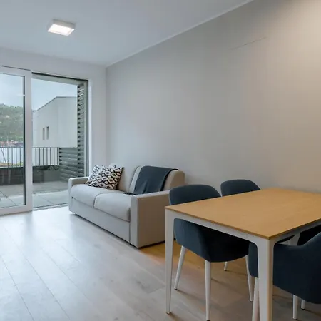 Apartment Serviced By De Charme Laveno