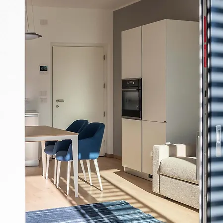 Serviced By De Charme Apartment *