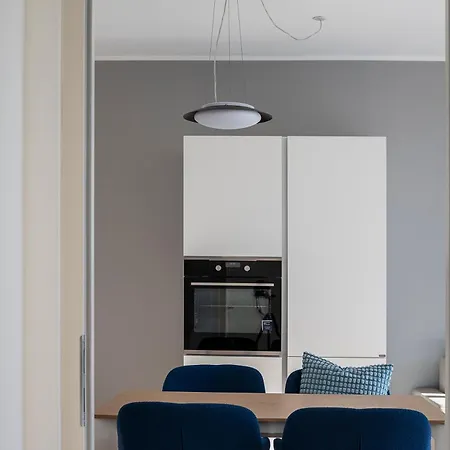 Serviced By De Charme Apartment Laveno