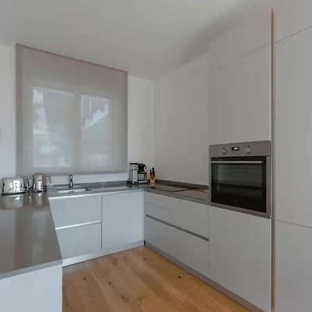 Apartment Serviced By De Charme Laveno