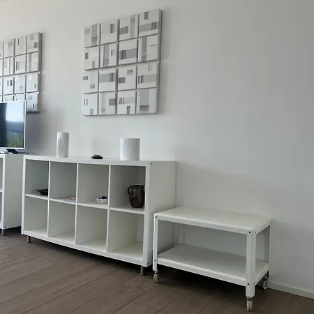 Serviced By De Charme Apartment Laveno