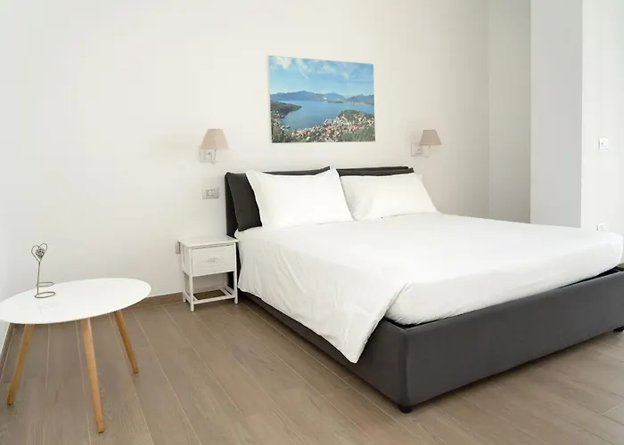 Serviced By De Charme * Laveno