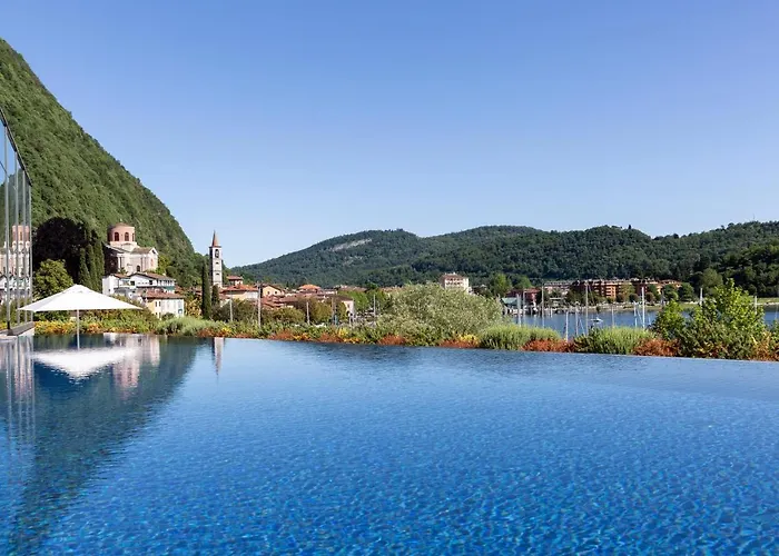 Serviced By De Charme Lägenhet *