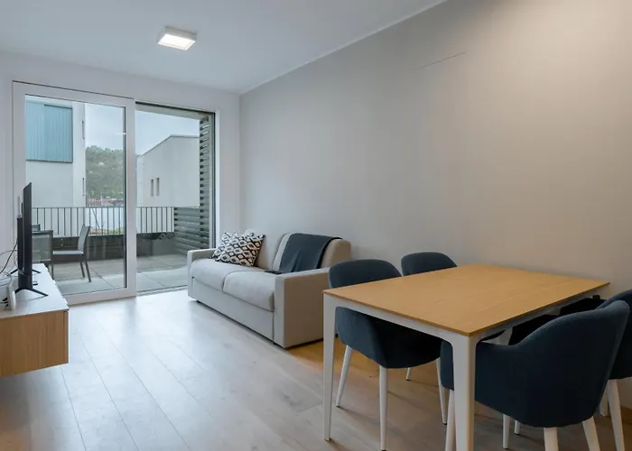 Apartament Serviced By De Charme Laveno