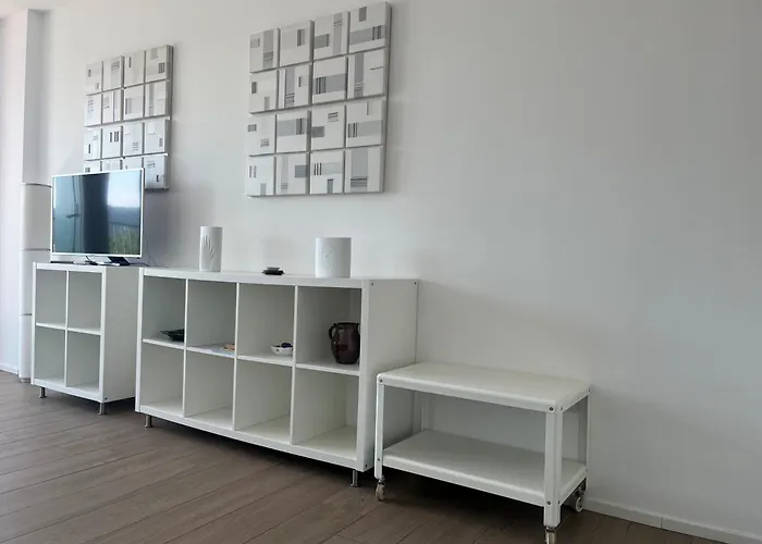 Serviced By De Charme Apartament Laveno