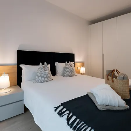 Daire Serviced By De Charme