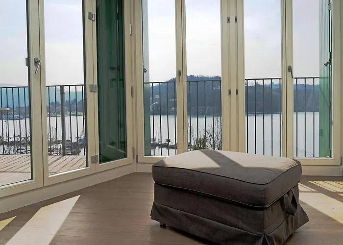 Serviced By De Charme