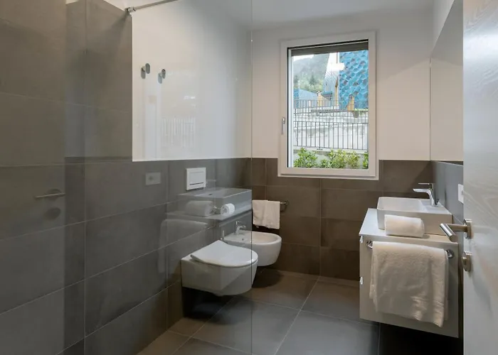 Serviced By De Charme *